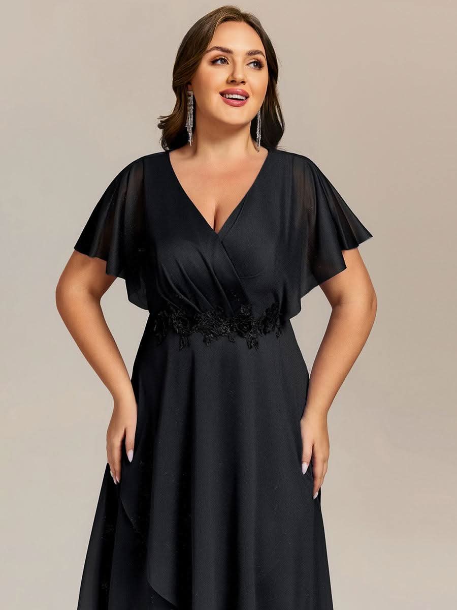 Plus Size Short Sleeve Asymmetrical Hem V-Neck Applique Wedding Guest Dresses #color_Black