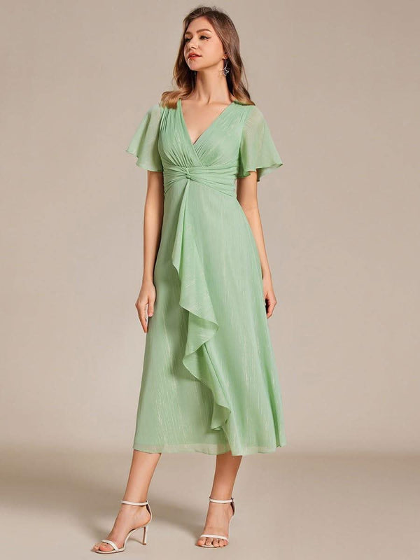 ever OPAHL|Silver Metallic Fabric V-Neck A-Line Evening Dress Featuring Delicate Ruffled Hem