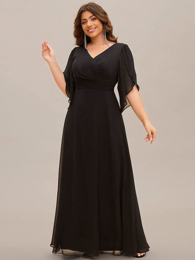 Plus Size Elegant Pleated Half Sleeve A-Line Maxi Mother of the Bride Dress #color_Black