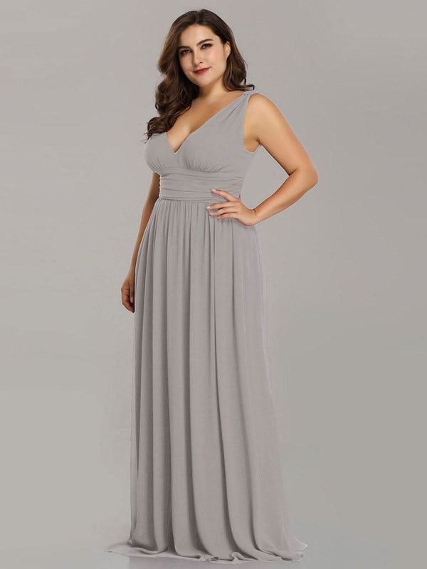 pretty HUSH|Plus Size Sleeveless V-Neck Chiffon Semi Bridesmaid Dress