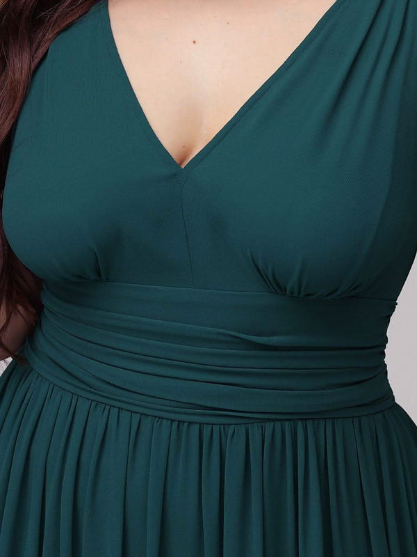 pretty HUSH|Plus Size Sleeveless V-Neck Chiffon Semi Bridesmaid Dress