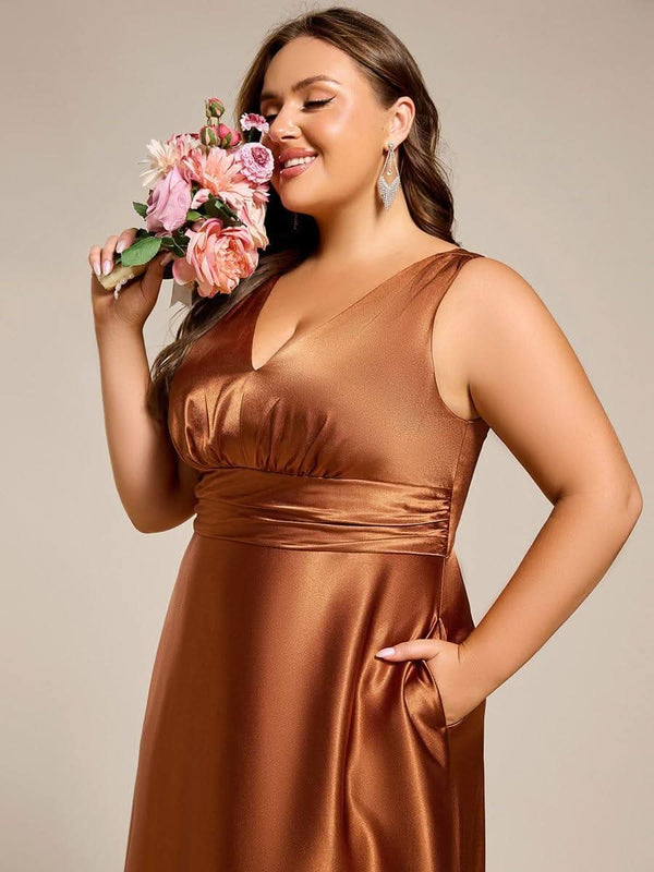 pretty INDY|Plus Size Satin Empire Waist Maxi Bridesmaid Dress with Pockets