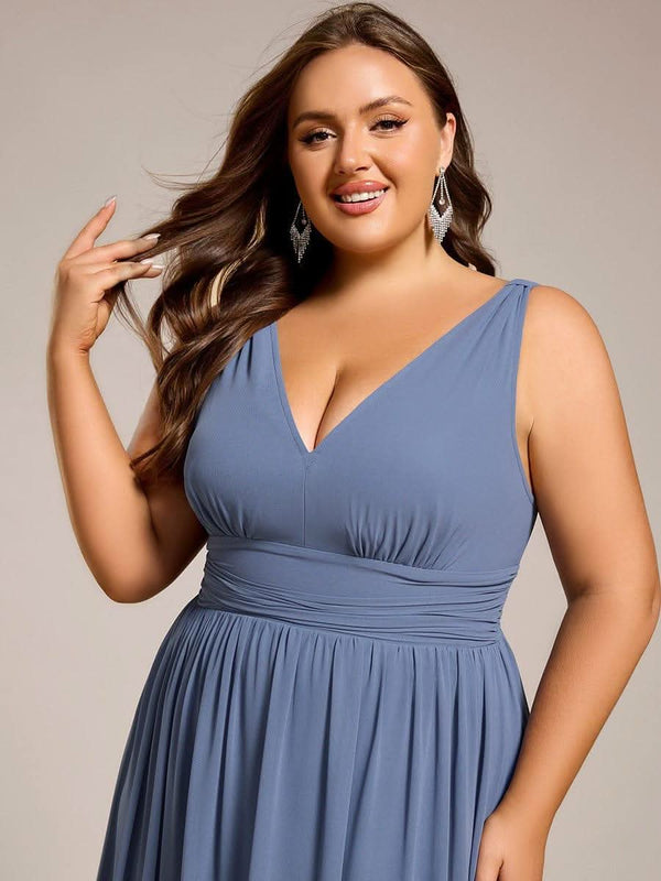 pretty HUSH|Plus Size Sleeveless V-Neck Chiffon Semi Bridesmaid Dress