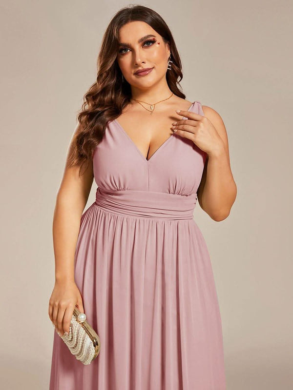 pretty HUSH|Plus Size Sleeveless V-Neck Chiffon Semi Bridesmaid Dress